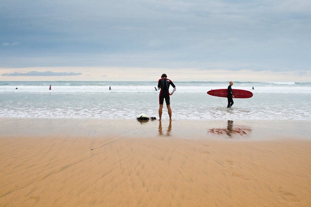 Consejos para evitar lesiones comunes al practicar surf-1