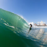 Los mejores destinos de surf en España: descubre los puntos populares