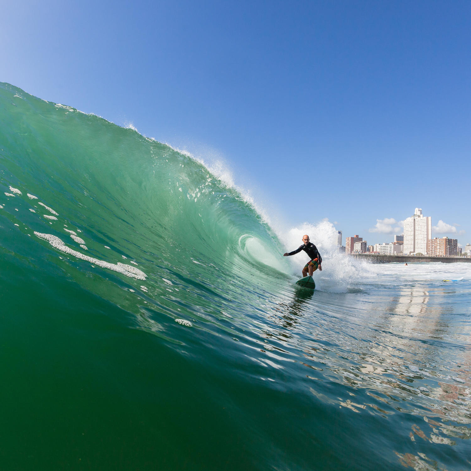 Los mejores destinos de surf en España: descubre los puntos populares-1