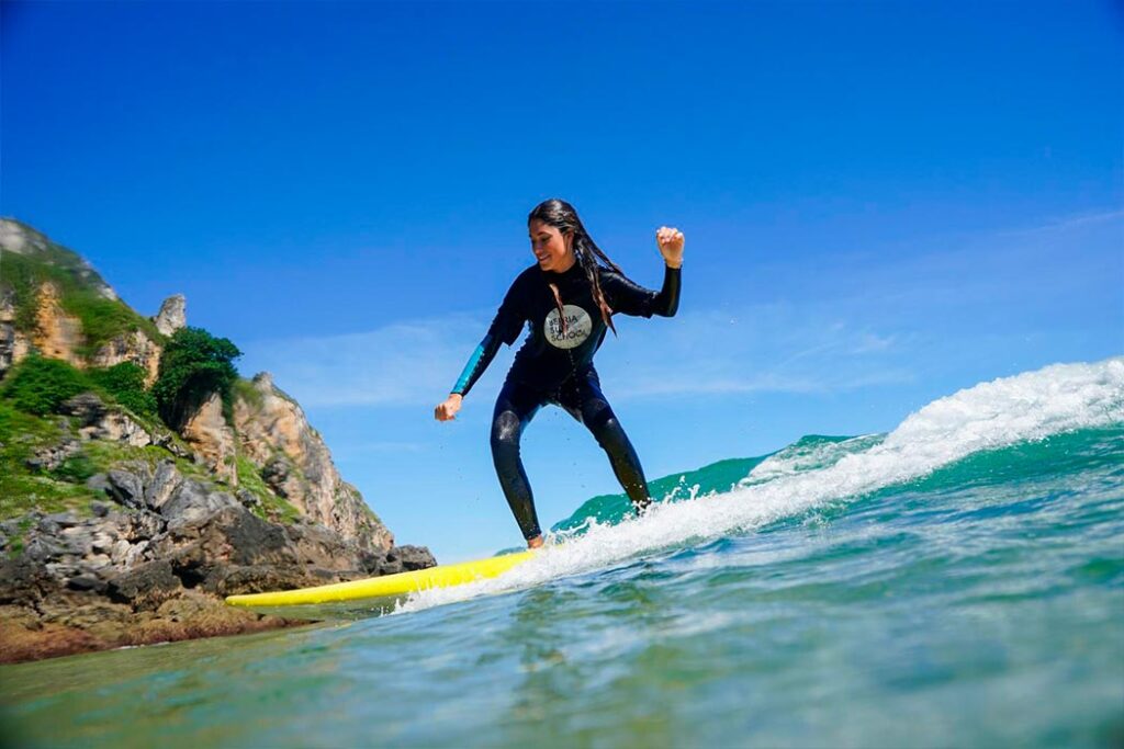 Surf de playa y surf de reef en El Salvador: diferencias y desafíos-1